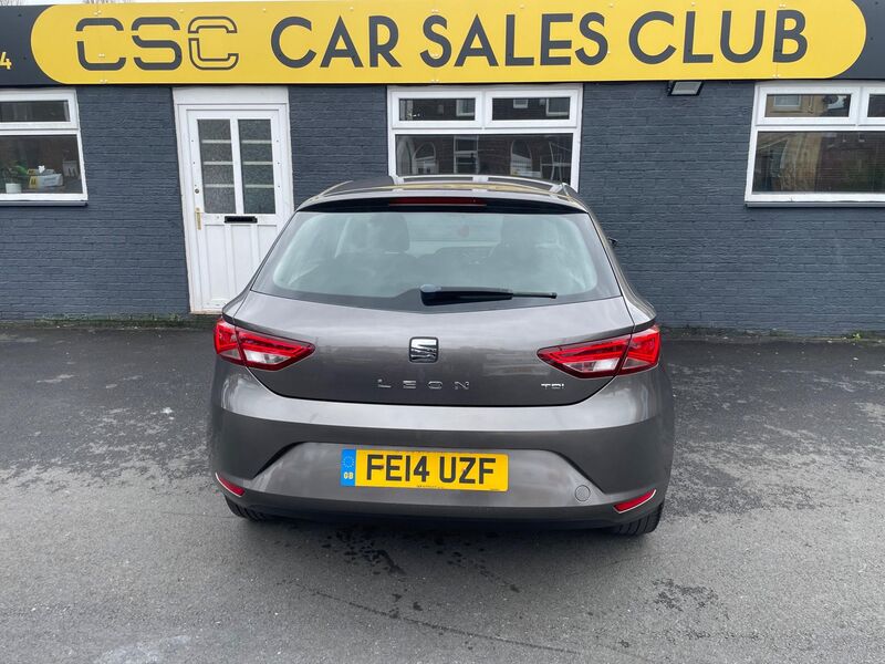 SEAT LEON