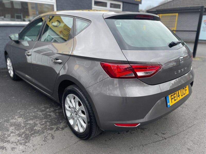 SEAT LEON