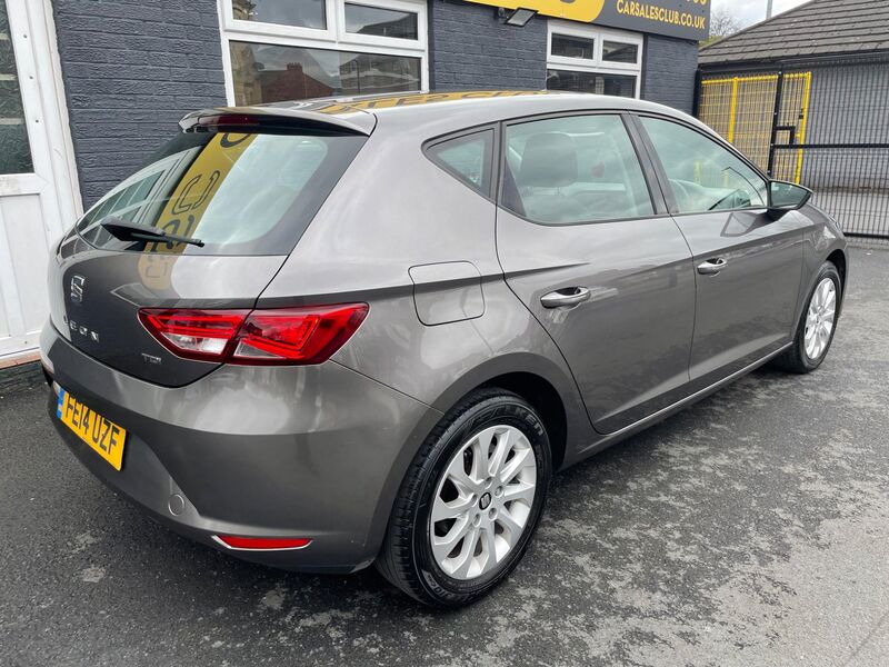 SEAT LEON