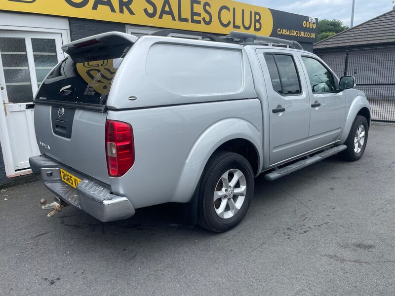 NISSAN NAVARA