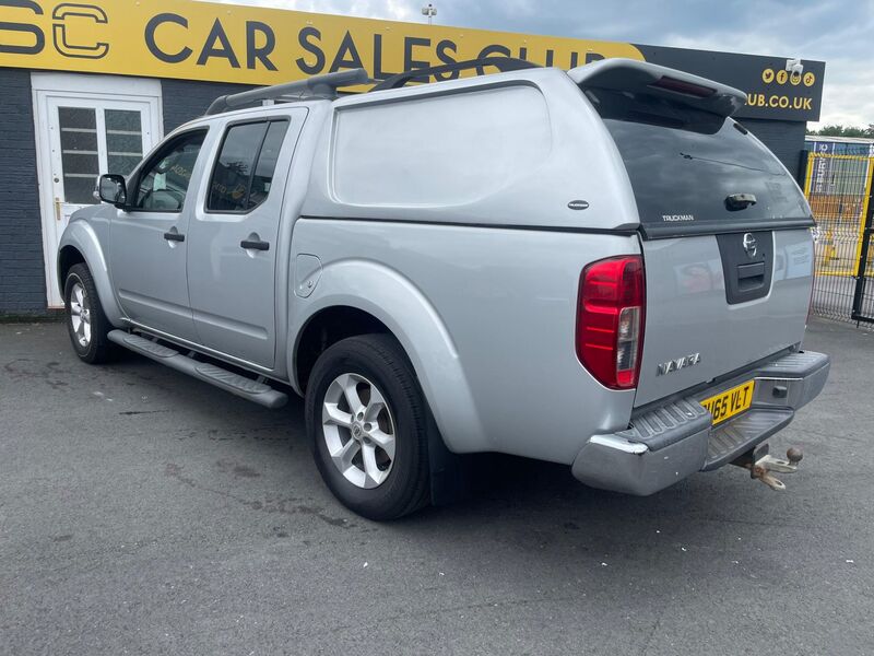 NISSAN NAVARA