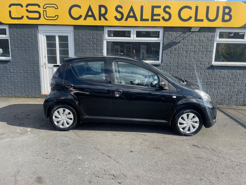 TOYOTA AYGO