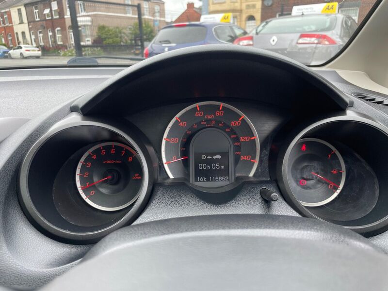 HONDA JAZZ