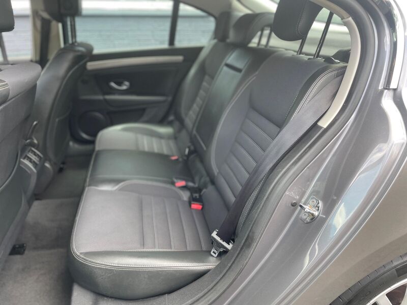 RENAULT LAGUNA