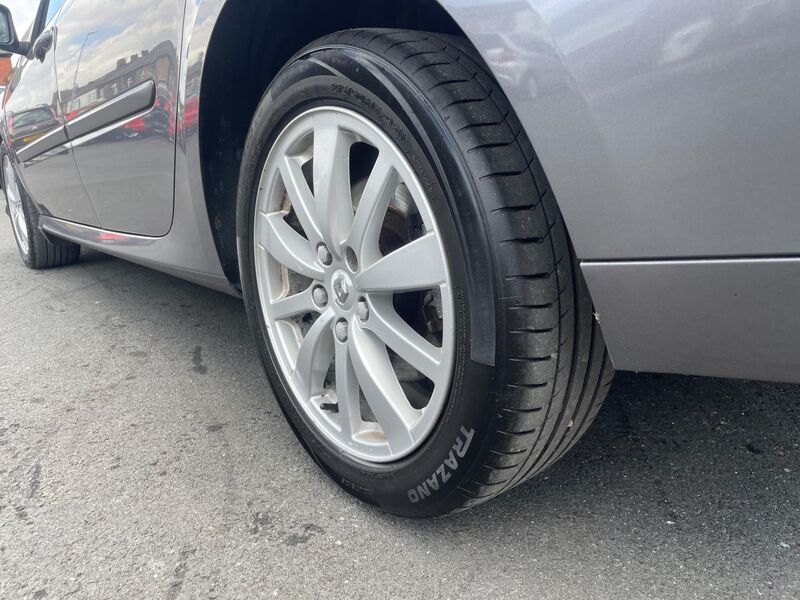 RENAULT LAGUNA