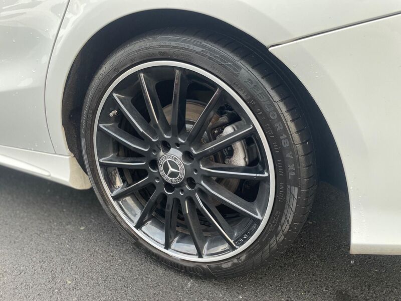 MERCEDES-BENZ CLA
