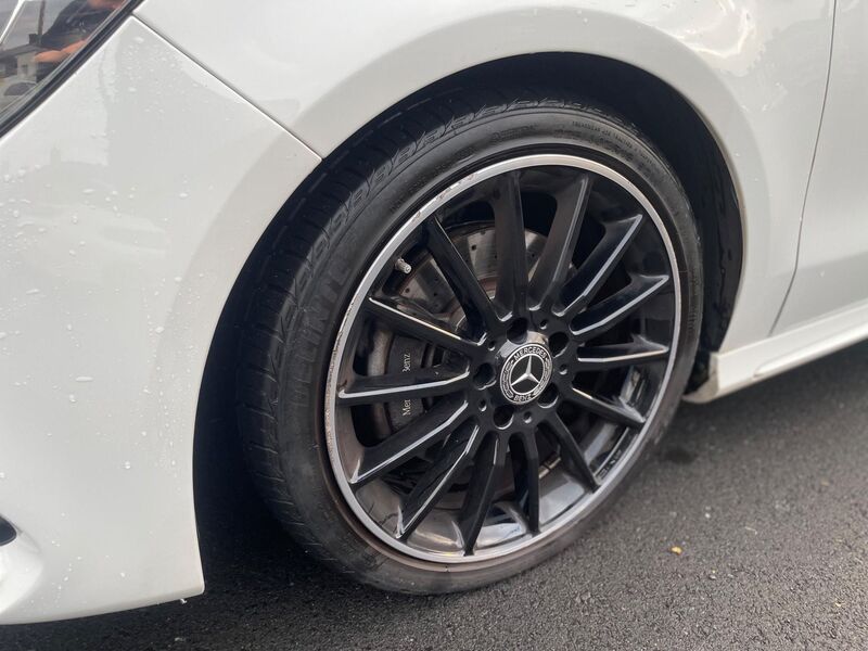 MERCEDES-BENZ CLA