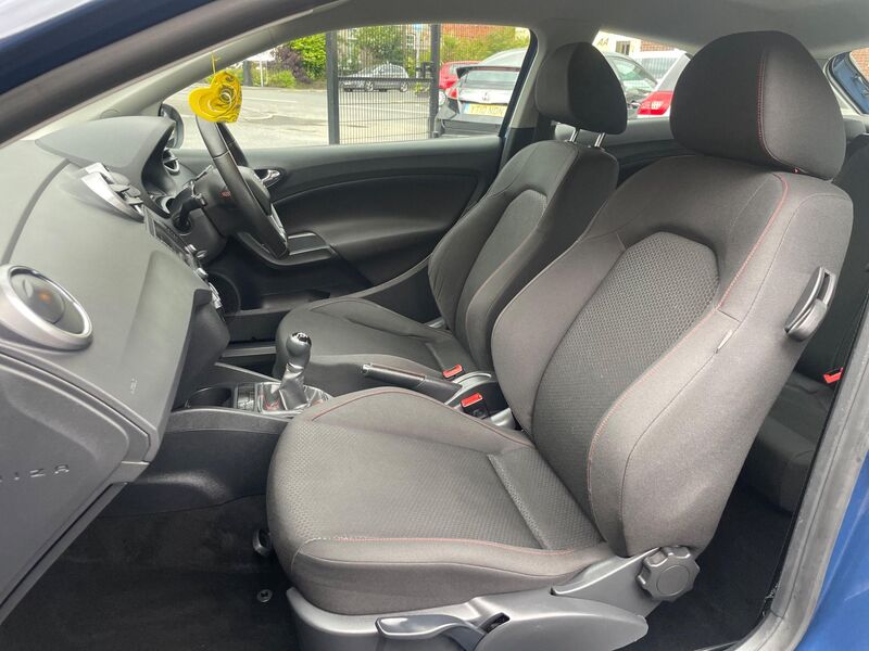 SEAT IBIZA