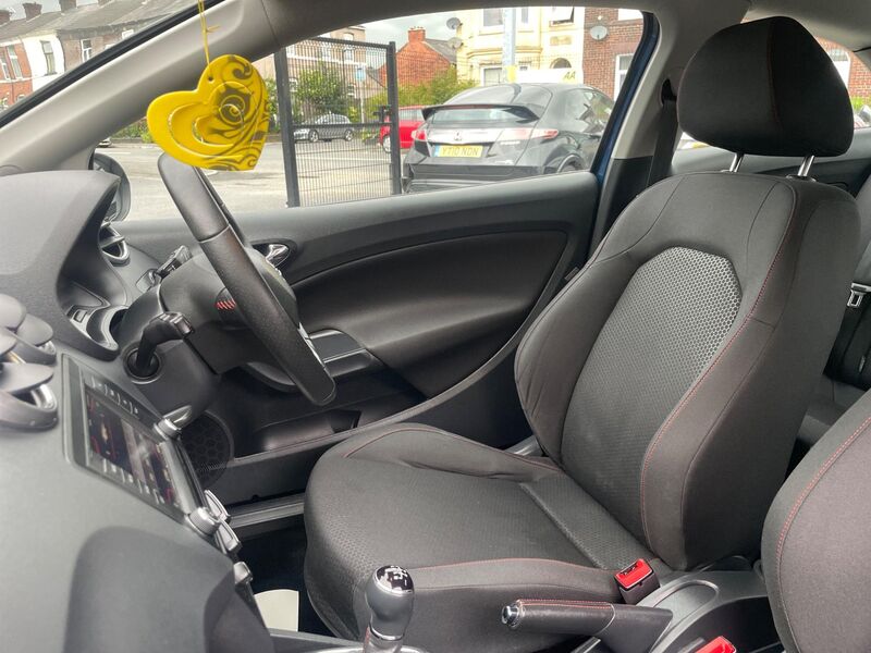 SEAT IBIZA