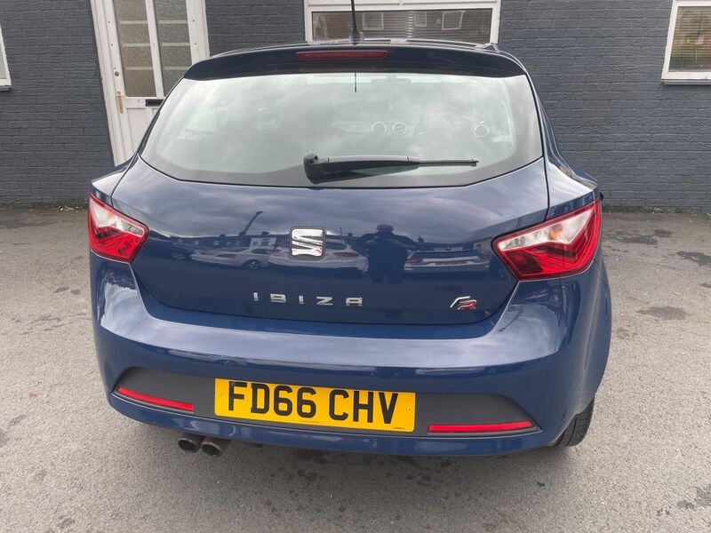 SEAT IBIZA