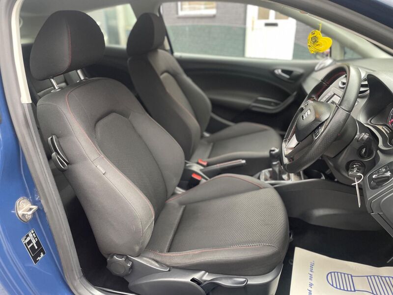 SEAT IBIZA