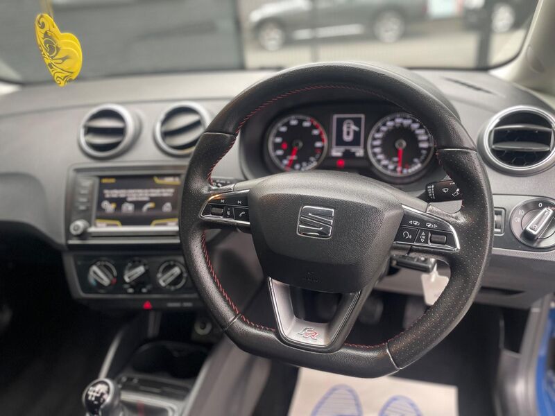 SEAT IBIZA