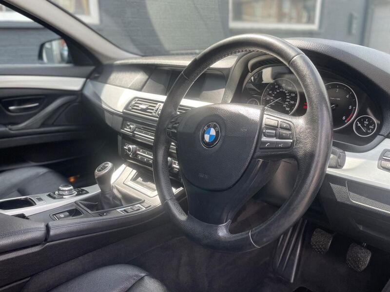 BMW 5 SERIES