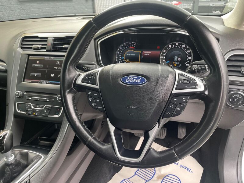 FORD MONDEO