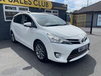 TOYOTA VERSO