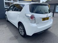 TOYOTA VERSO