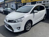 TOYOTA VERSO