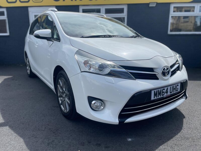 TOYOTA VERSO