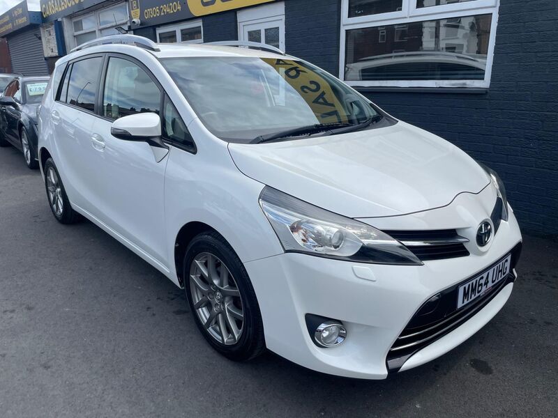 TOYOTA VERSO