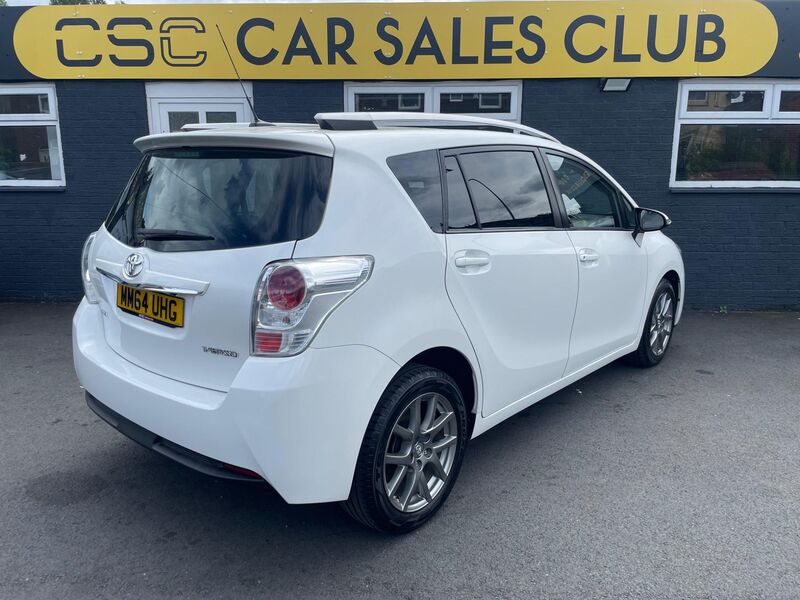 TOYOTA VERSO