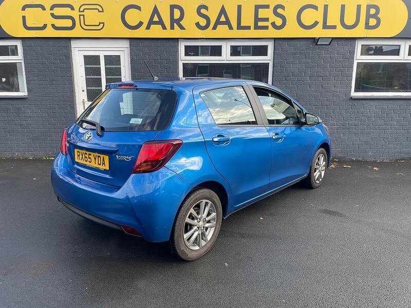 TOYOTA YARIS