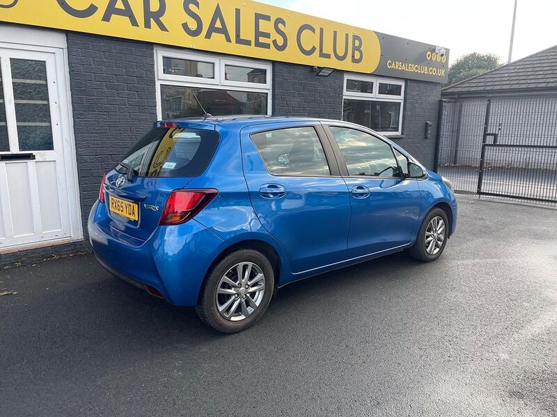 TOYOTA YARIS