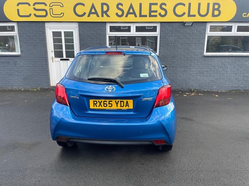 TOYOTA YARIS