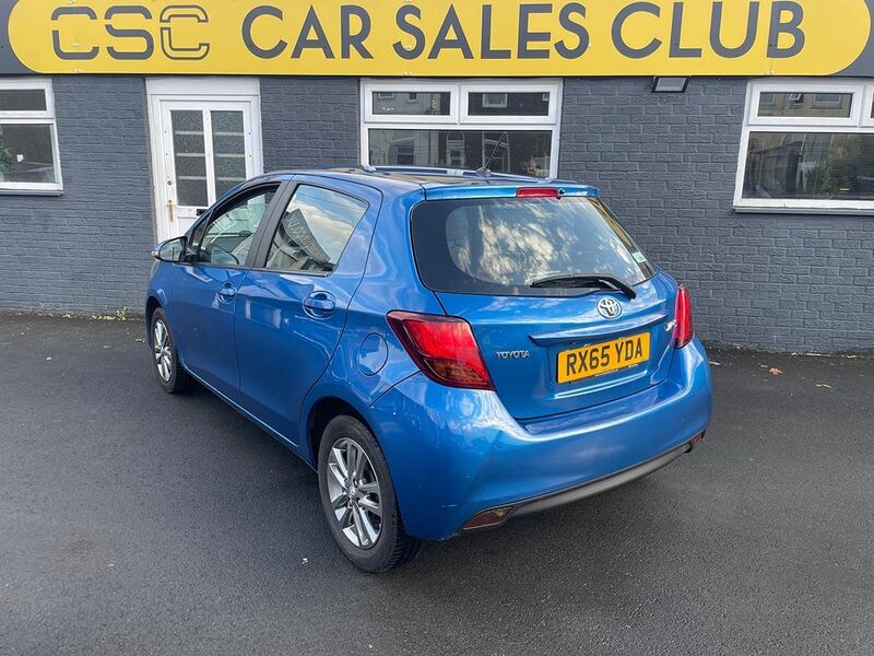 TOYOTA YARIS