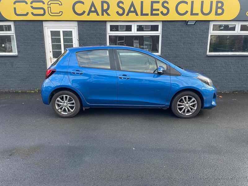 TOYOTA YARIS