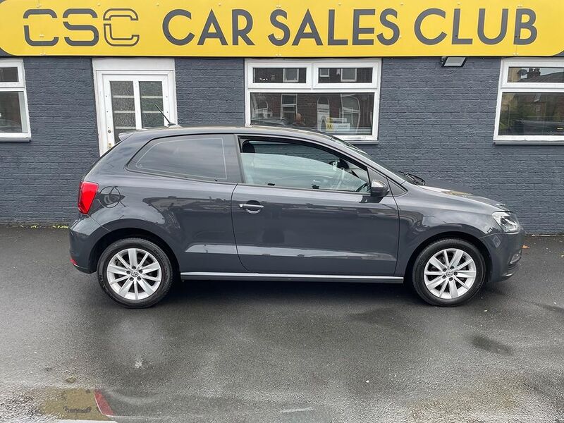VOLKSWAGEN POLO