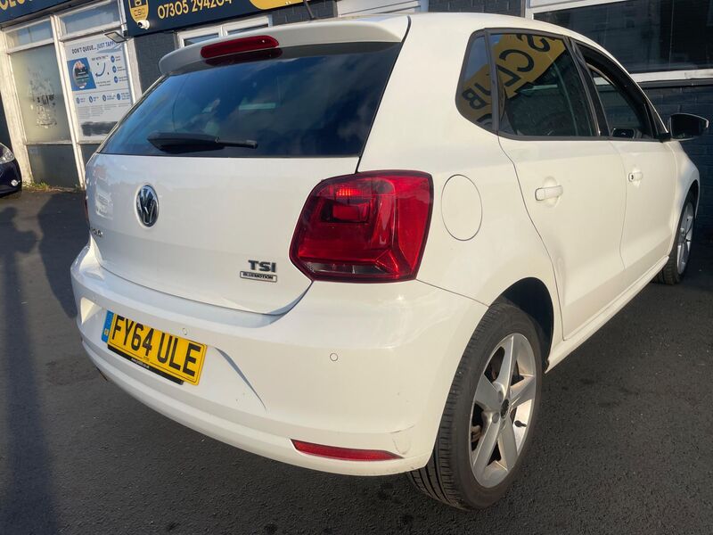 VOLKSWAGEN POLO