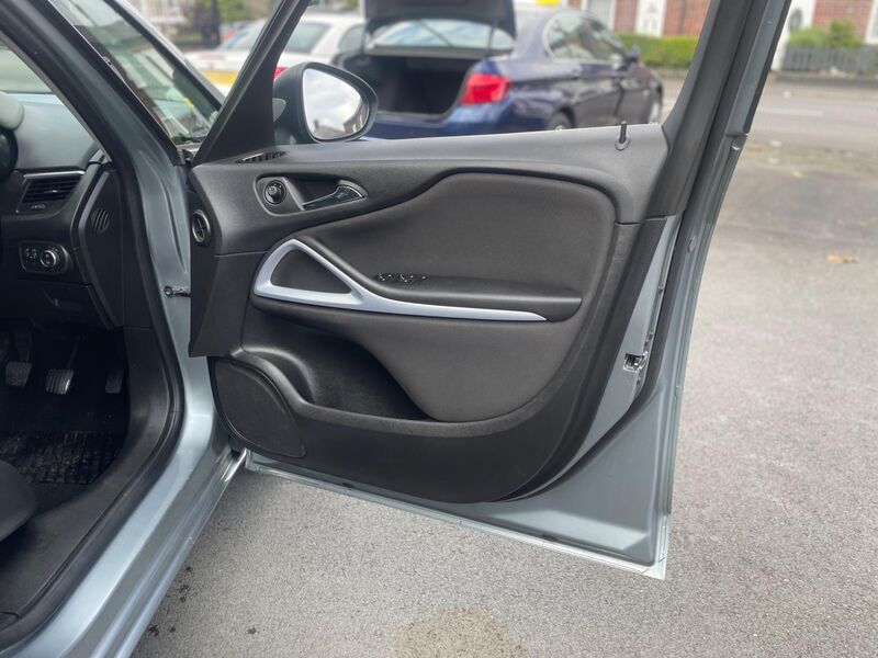 VAUXHALL ZAFIRA TOURER