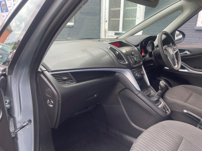VAUXHALL ZAFIRA TOURER