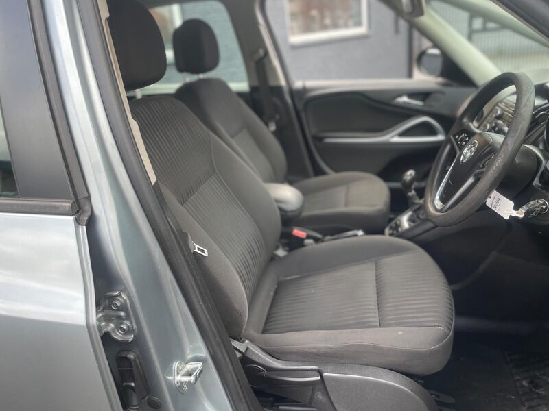 VAUXHALL ZAFIRA TOURER