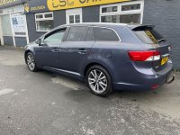TOYOTA AVENSIS