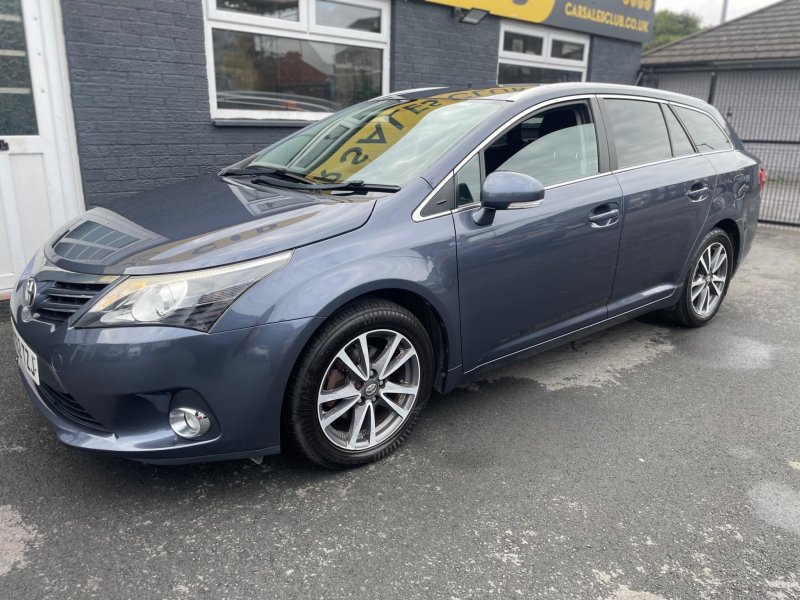 TOYOTA AVENSIS