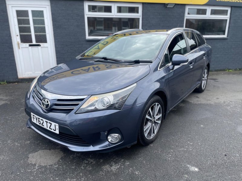 TOYOTA AVENSIS