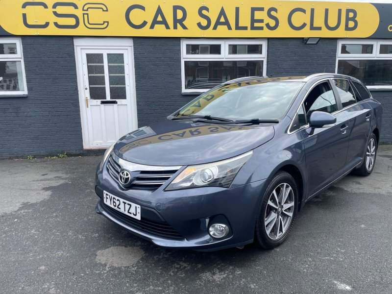 TOYOTA AVENSIS