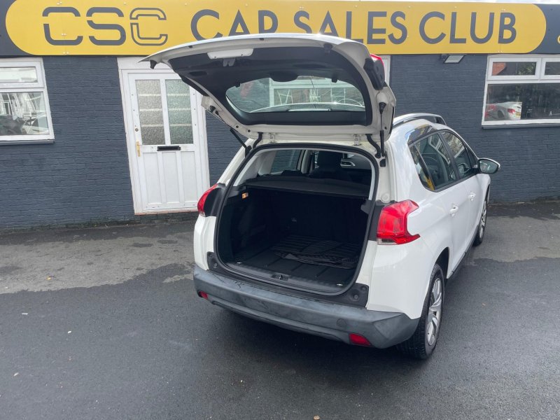 PEUGEOT 2008