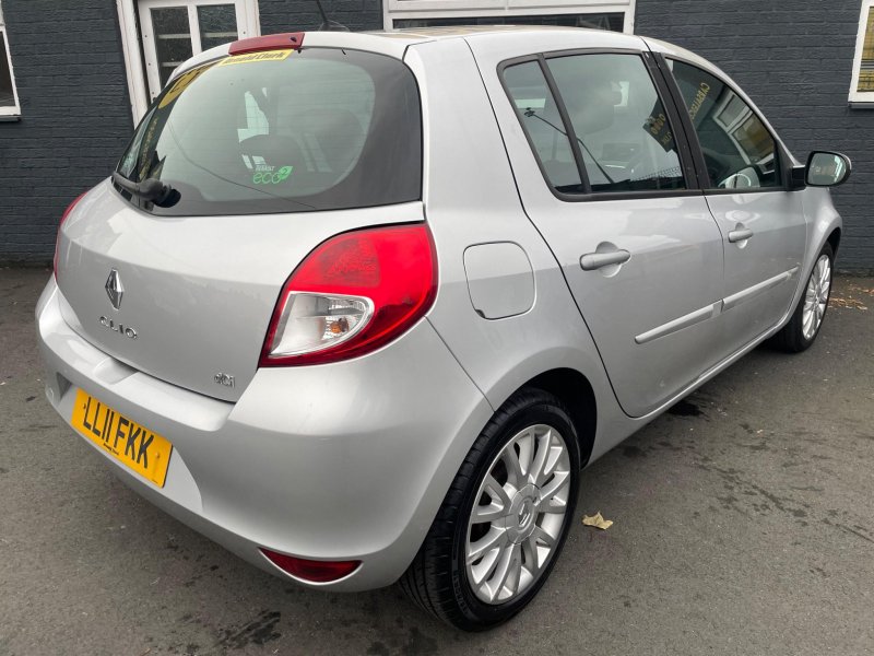 RENAULT CLIO