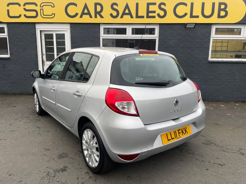 RENAULT CLIO