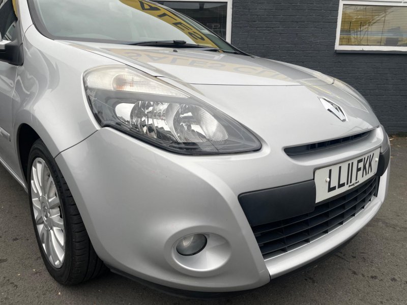 RENAULT CLIO