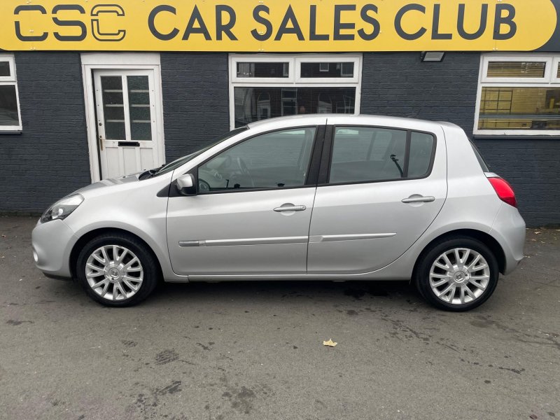 RENAULT CLIO