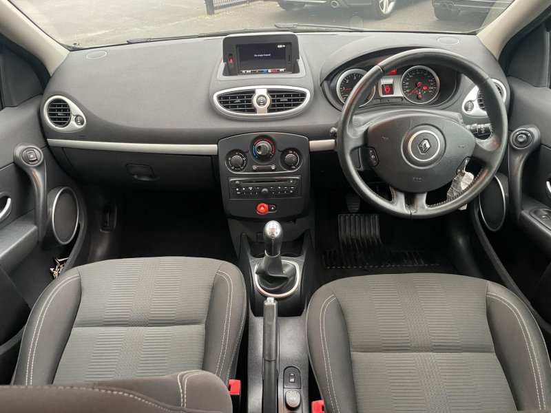 RENAULT CLIO