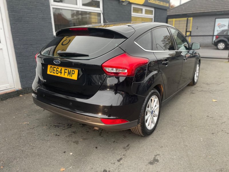 FORD FOCUS