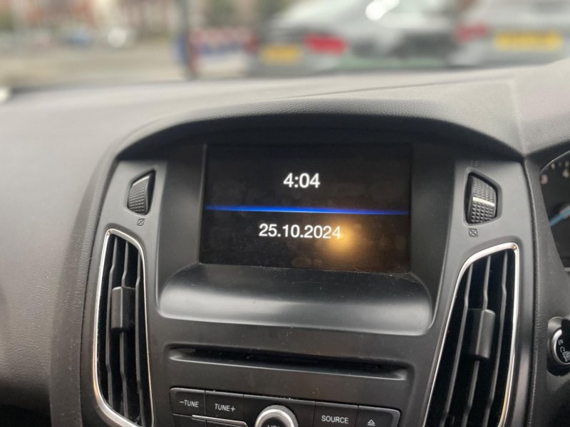 FORD FOCUS
