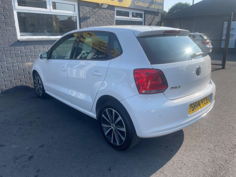 VOLKSWAGEN POLO