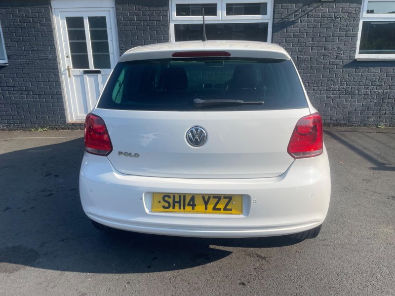 VOLKSWAGEN POLO