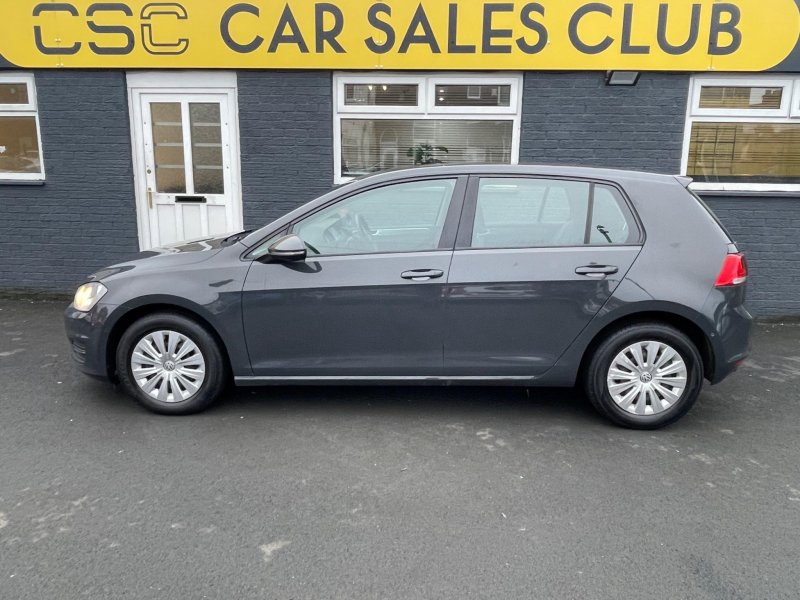 VOLKSWAGEN GOLF