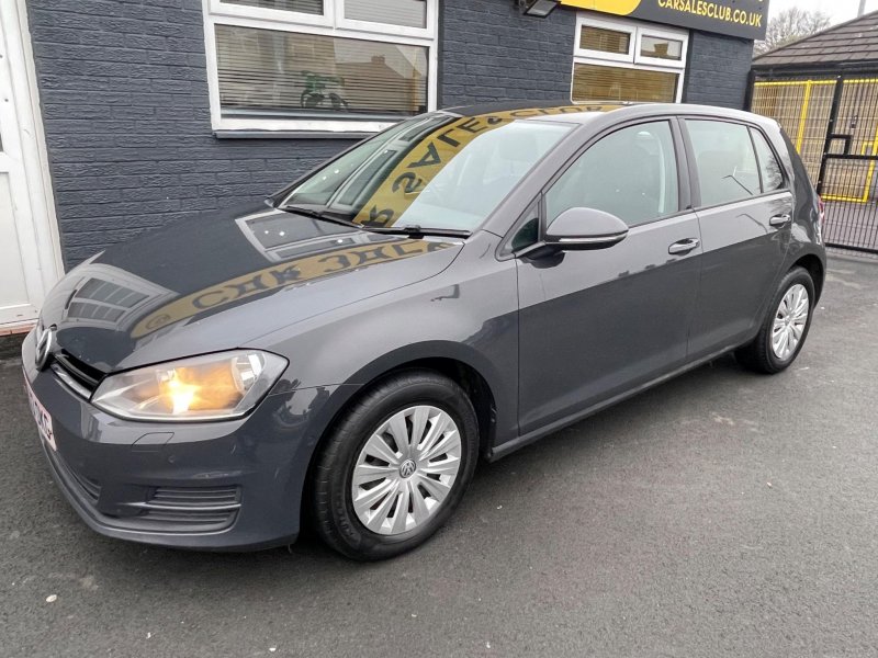 VOLKSWAGEN GOLF